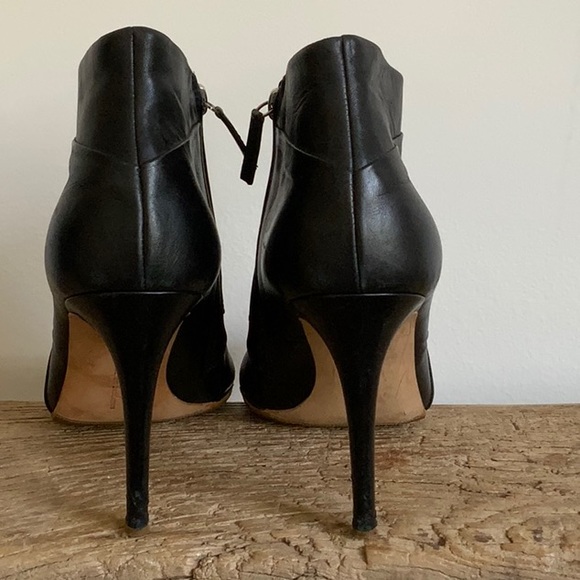 Rupert Sanderson Black Heeled open toe Bootie. - Picture 4 of 8